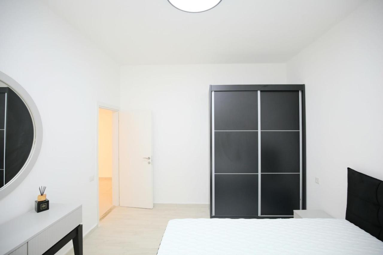 City Center Luxury Apartment In Netanya Exterior photo